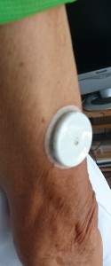 センサーを左腕に装着